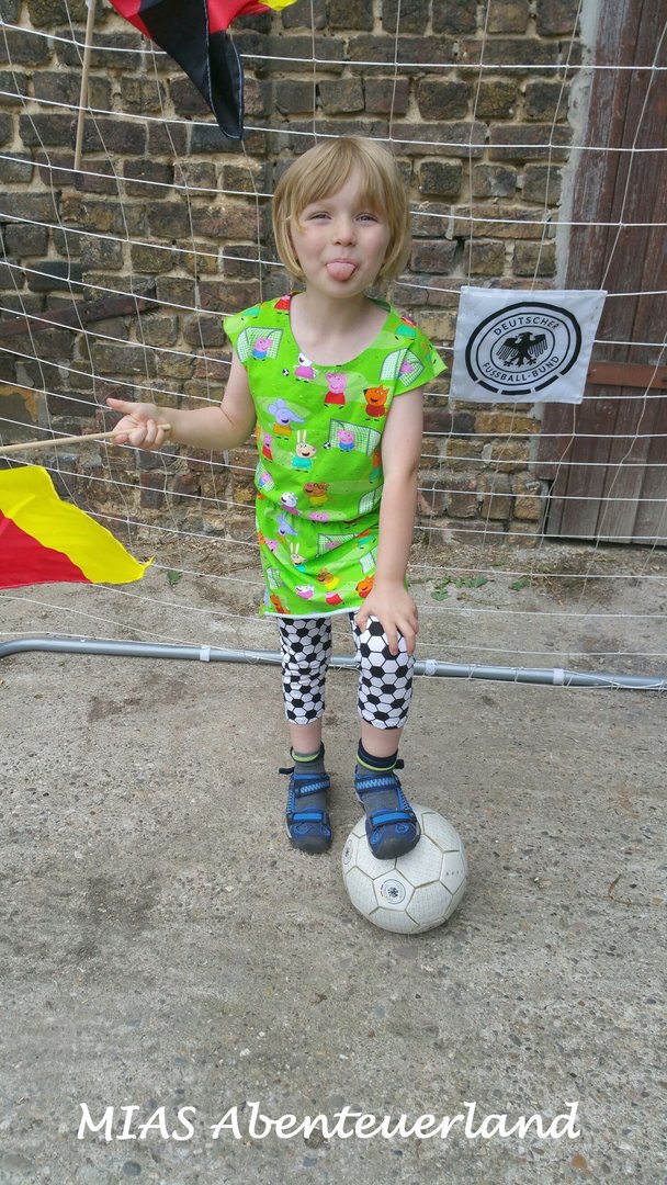 Designbeispiel: lillesol basics No.62 Jerseykleid & Shirt