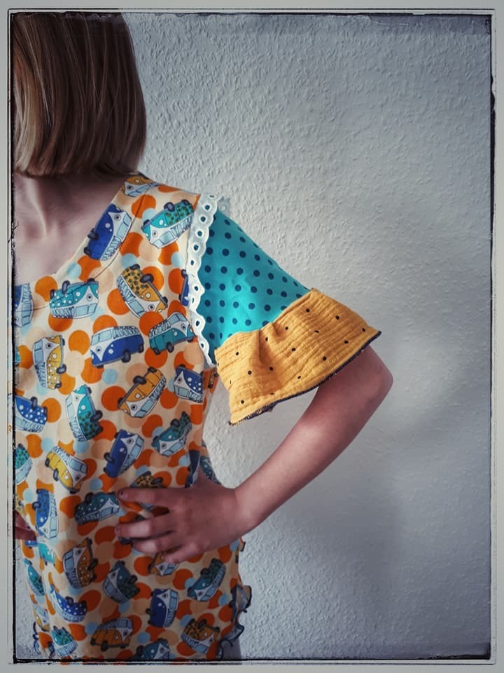 Designbeispiel: lillesol basics No.61 Volant-Bluse