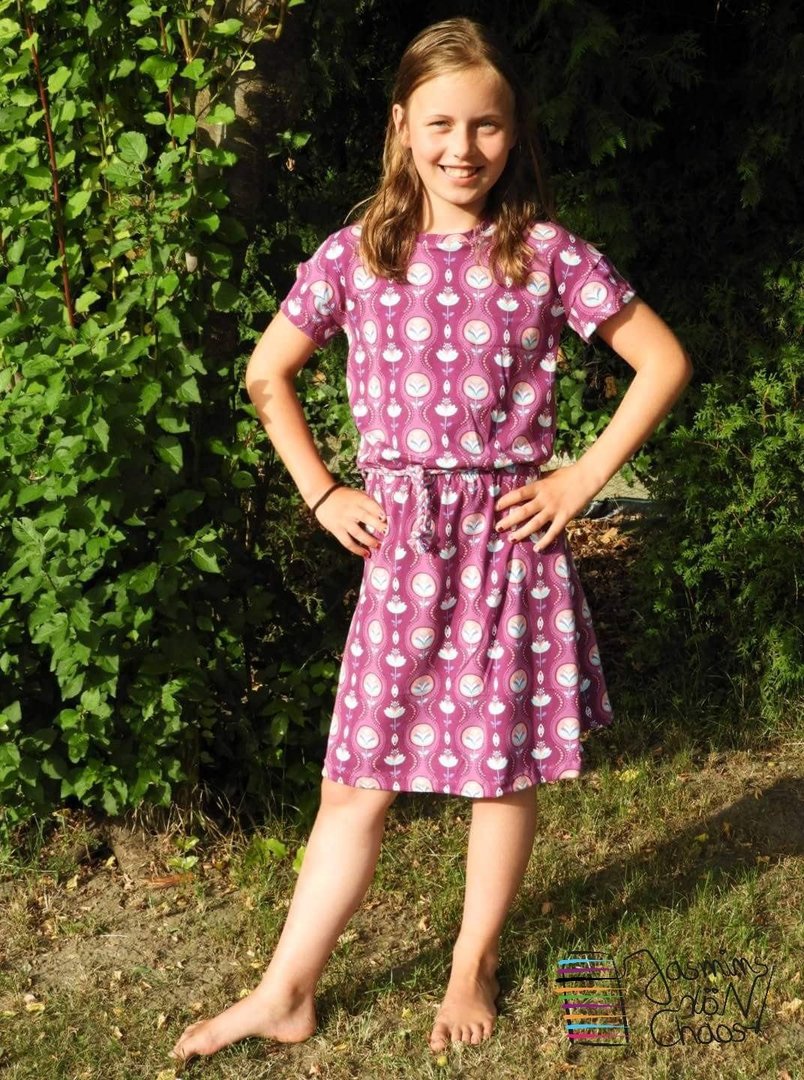 Designbeispiel: lillesol basics No.62 Jerseykleid & Shirt