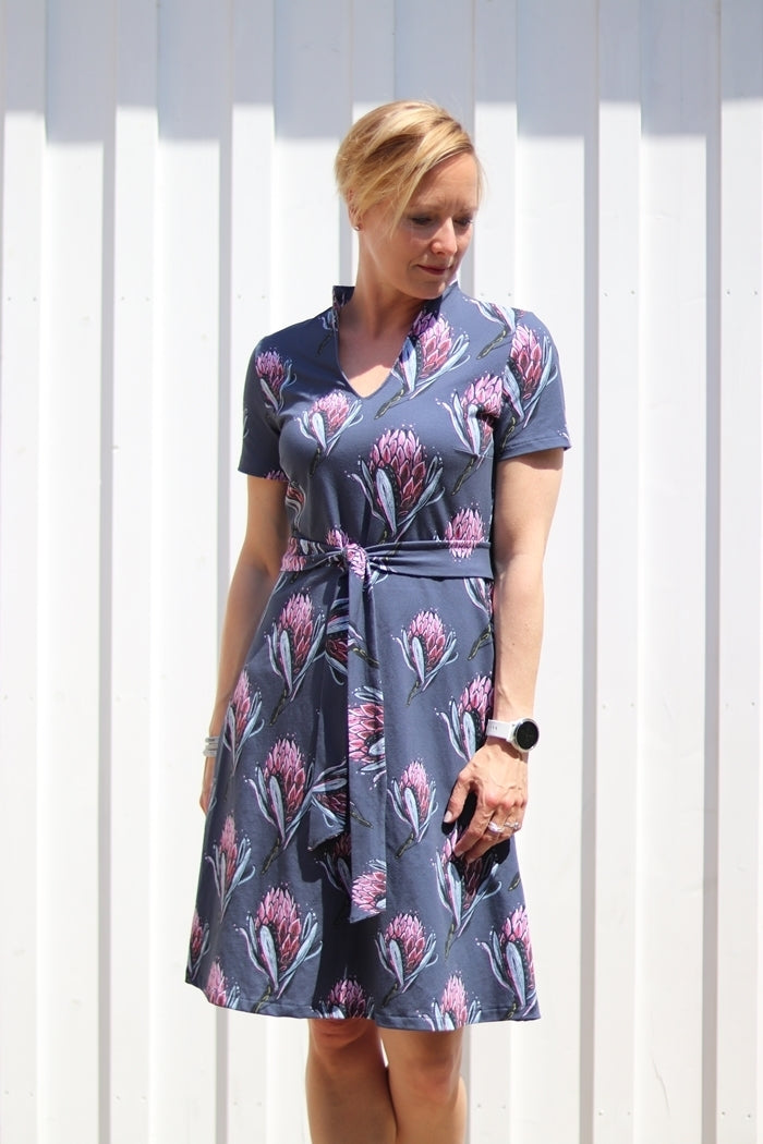 Designbeispiel: lillesol women No.44 Kleid & Shirt Miaflora