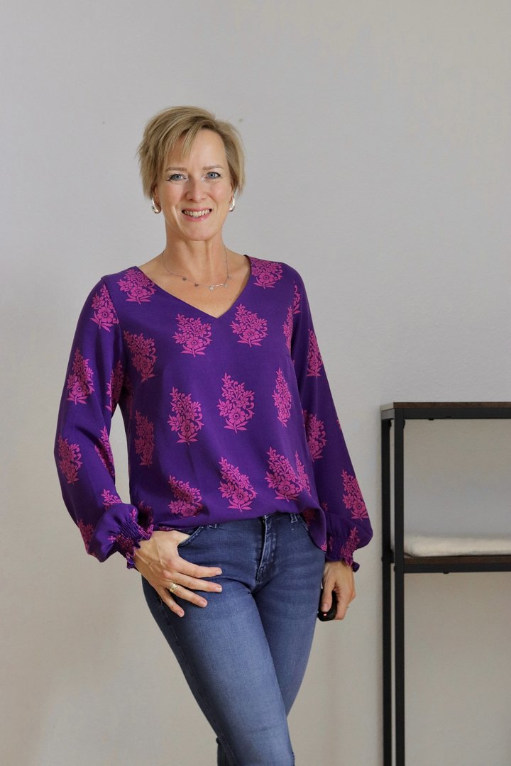 Designbeispiel: lillesol women No.84 Bluse "Violeta"