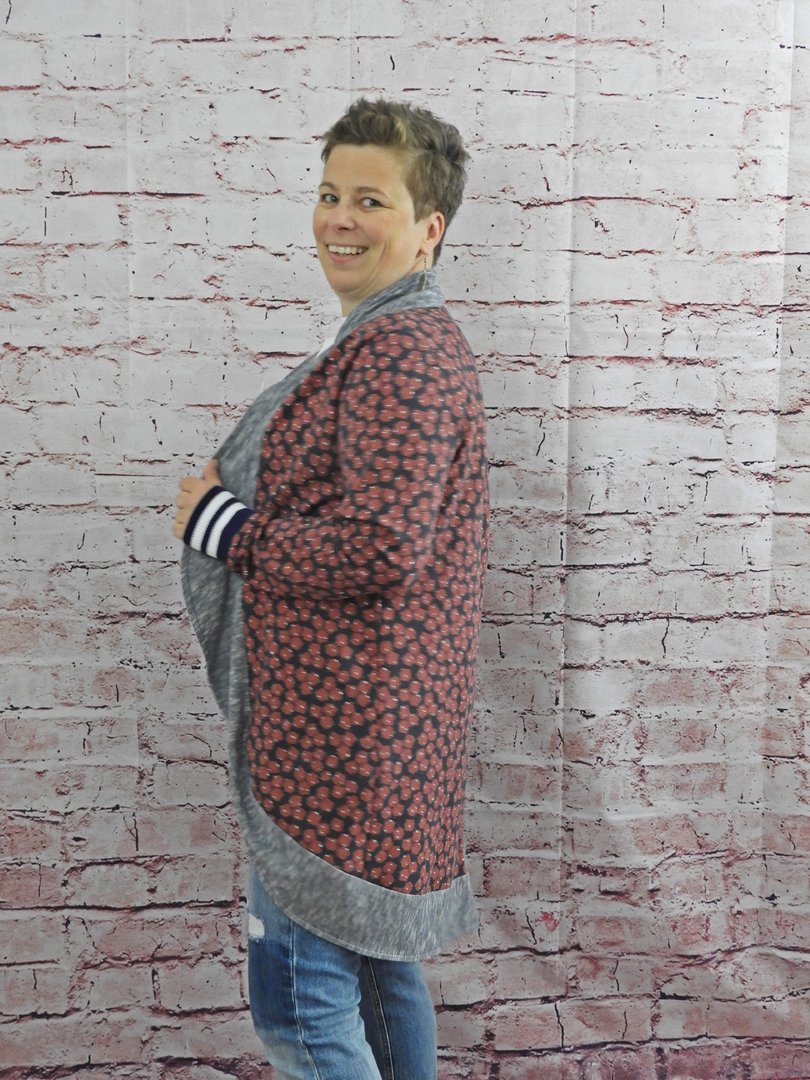 Designbeispiel: lillesol women No.46 LongCardigan mit Schalkragen