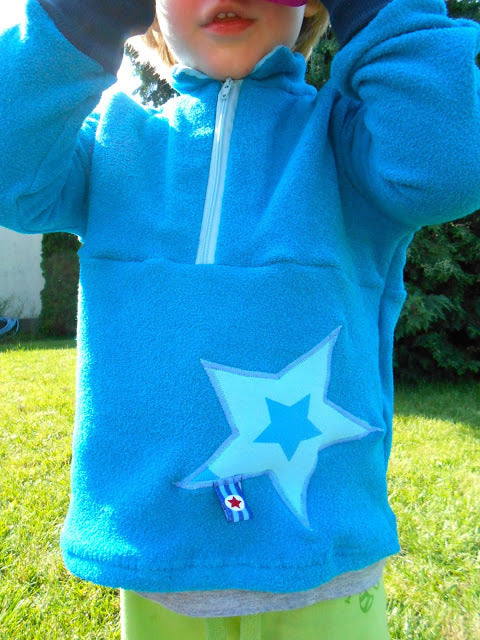 Designbeispiel: lillesol basic No.23 Fleece-Pulli