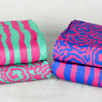 Viskose Satin "stripes" - fuchsia/smaragd *Videovorstellung*