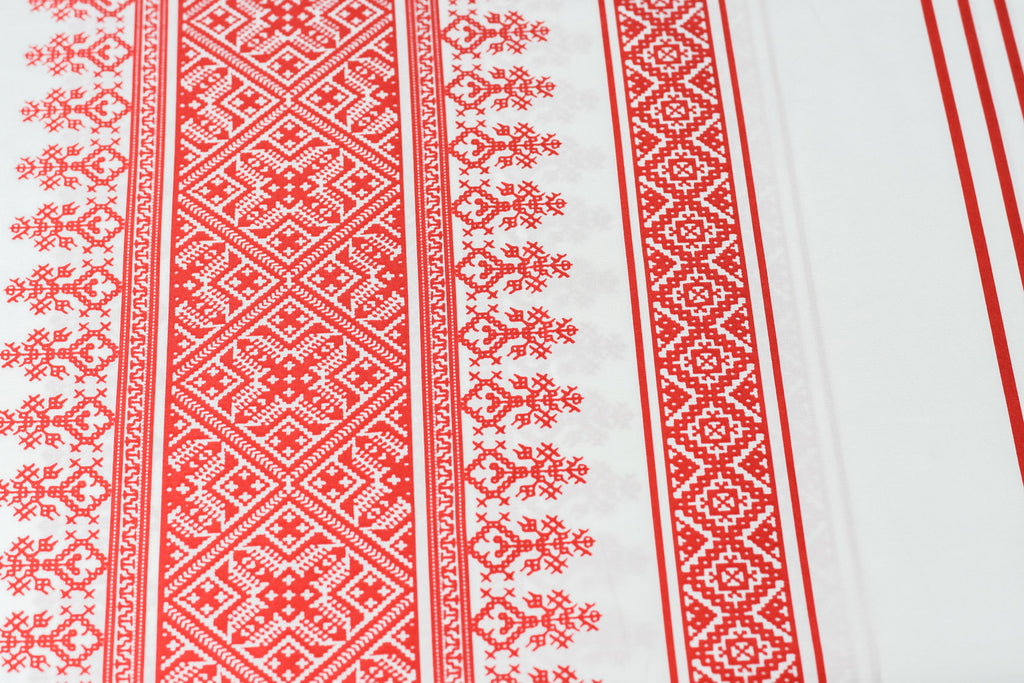 Seidenvoile offwhite/rot Bordüre - Designerstoff *LIMITIERTES ANGEBOT*