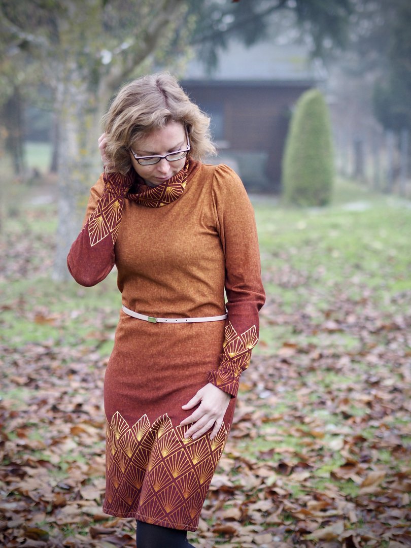 Designbeispiel: lillesol women No.77 Kleid & Pullover "Estela"