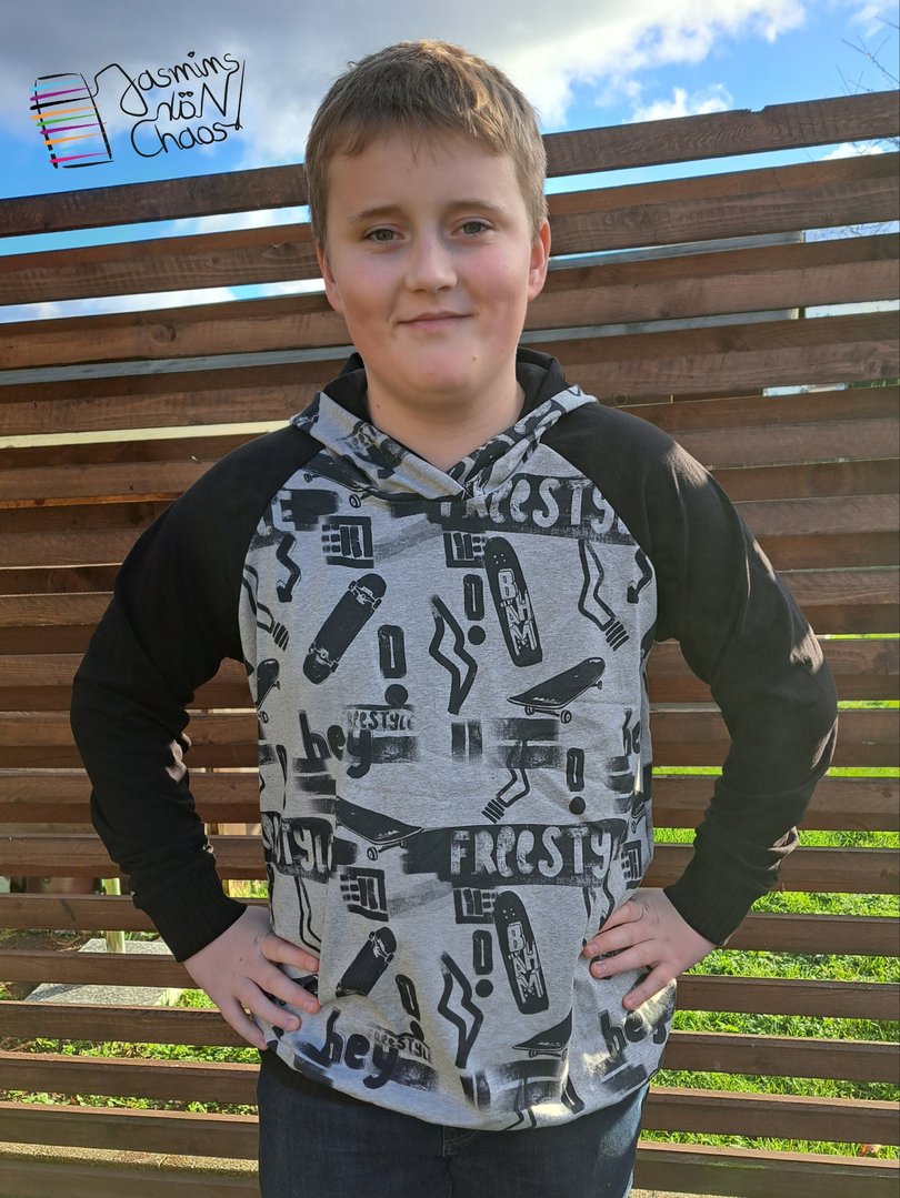 Designbeispiel: lillesol men No.2 Raglan-Hoodie