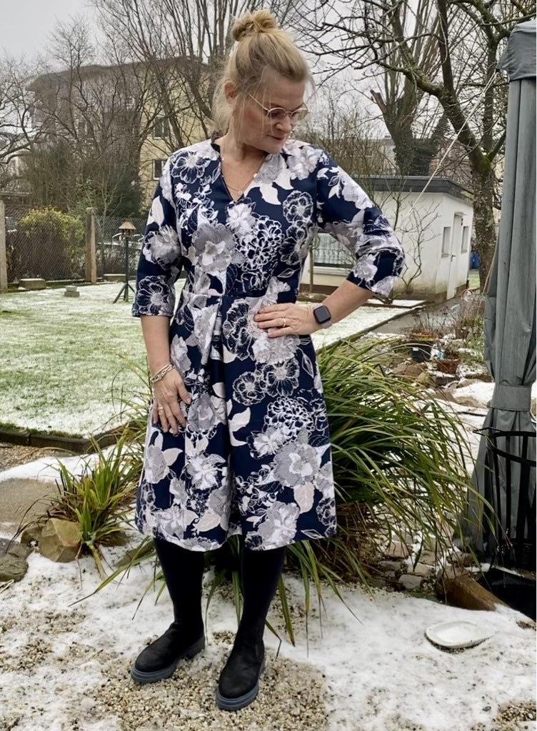 Designbeispiel: lillesol women No.60 Kleid "Magnolia"