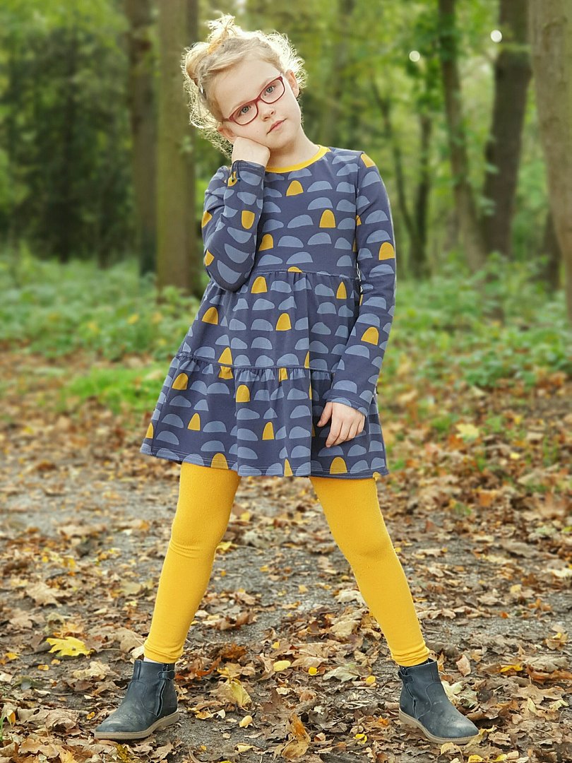 Designbeispiel: lillesol basics No.73 Stufenkleid (Jersey)