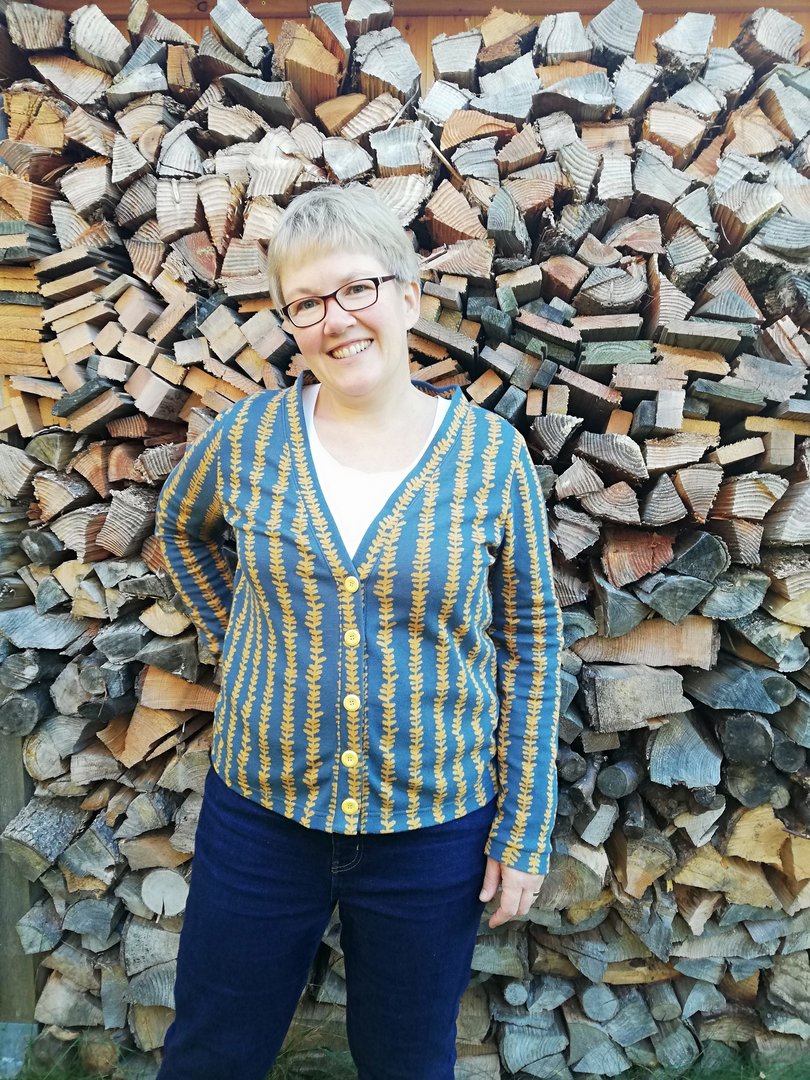 Designbeispiel: lillesol women No.59 Basic-Strickjacke