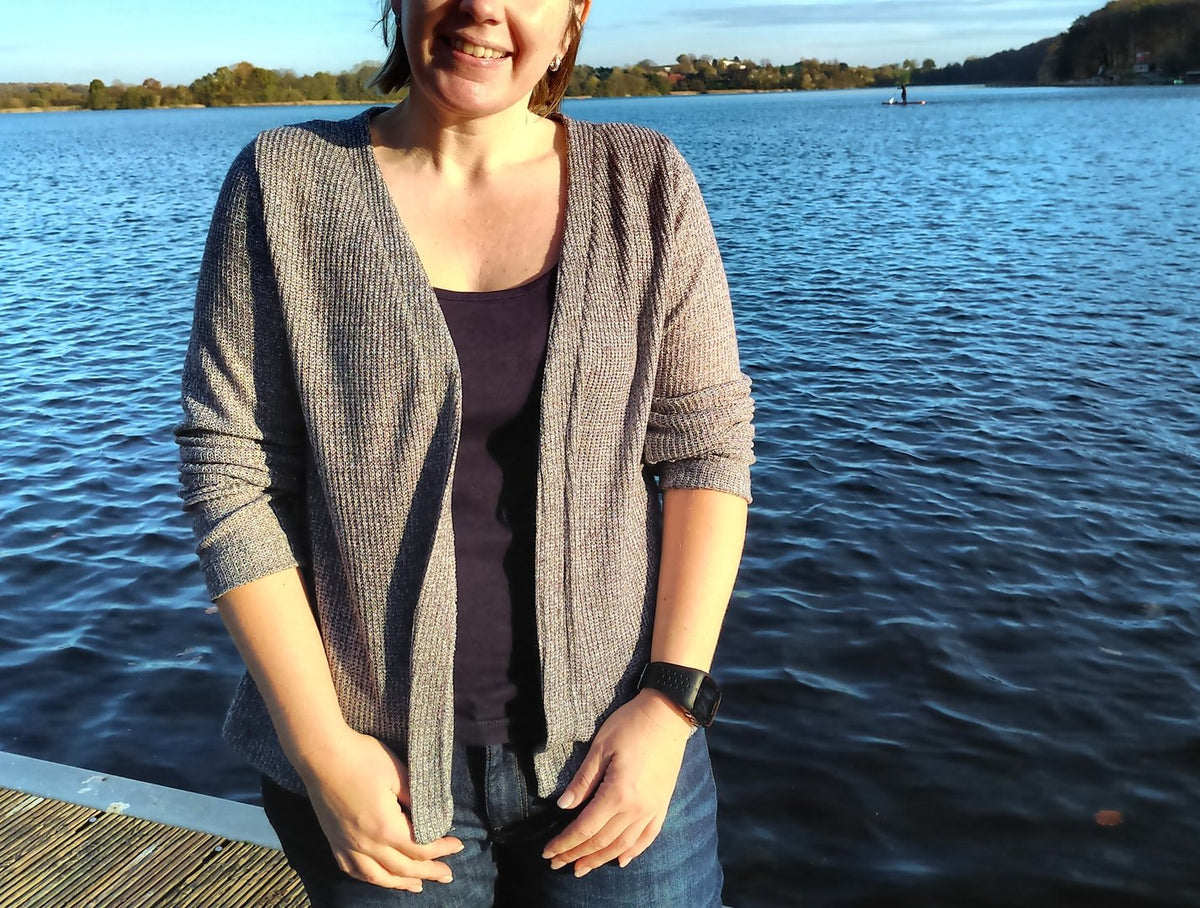 Designbeispiel: lillesol women No.59 Basic-Strickjacke