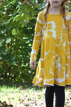 Designbeispiel: lillesol basics No.73 Stufenkleid (Jersey)