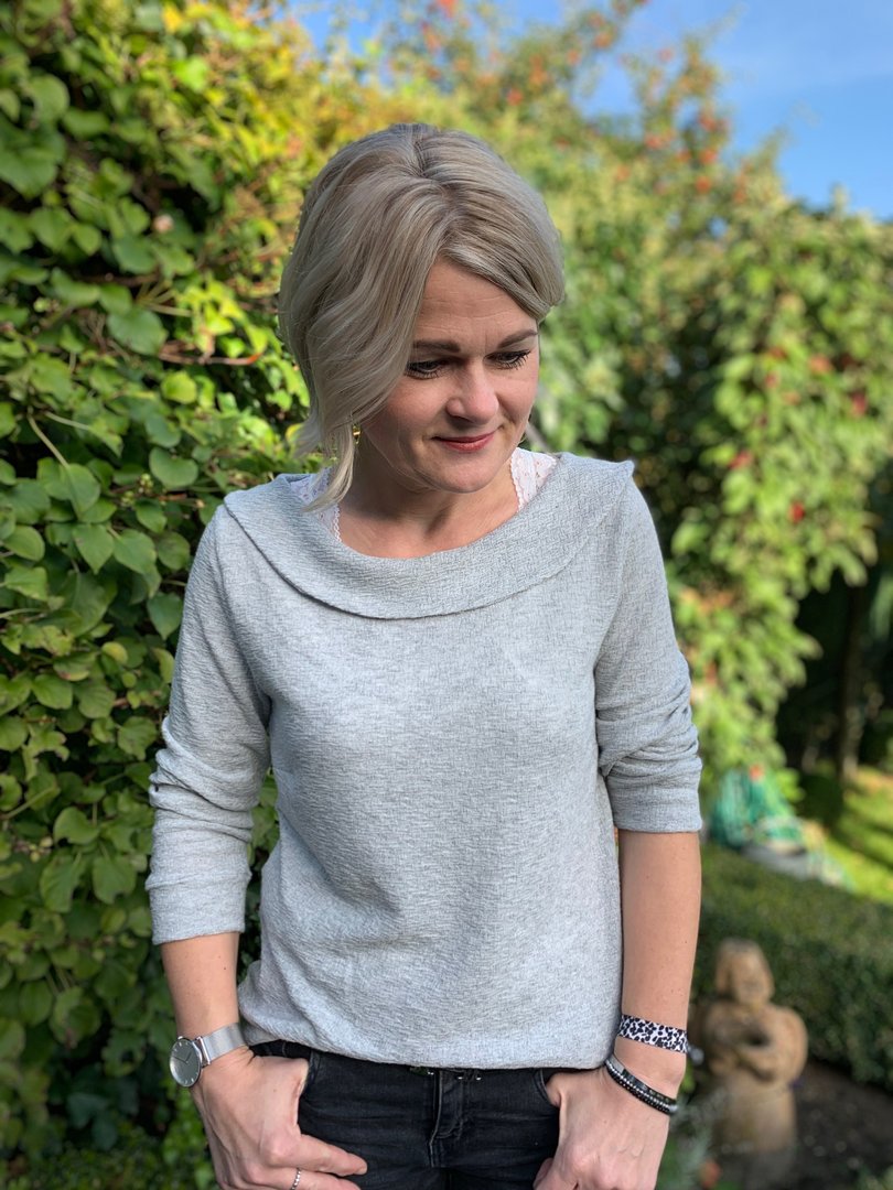 Designbeispiel: lillesol women No.47 Shirt mit Uboot-Kragen