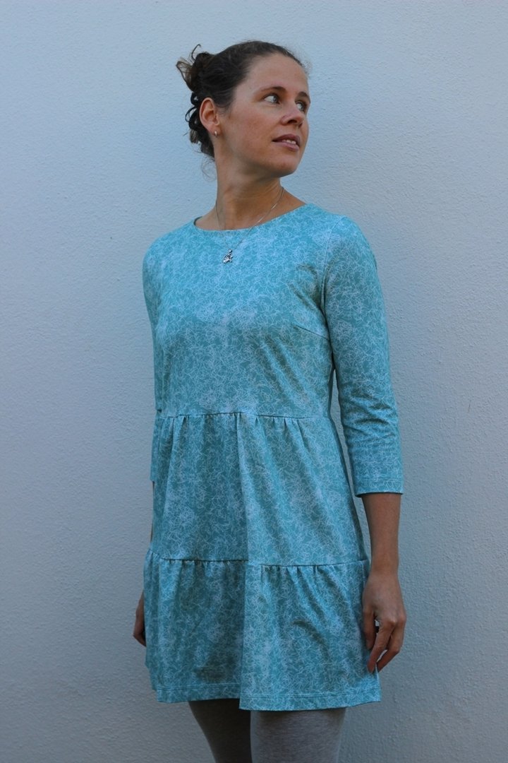 Designbeispiel: lillesol women No.50 Stufenkleid (Jersey)