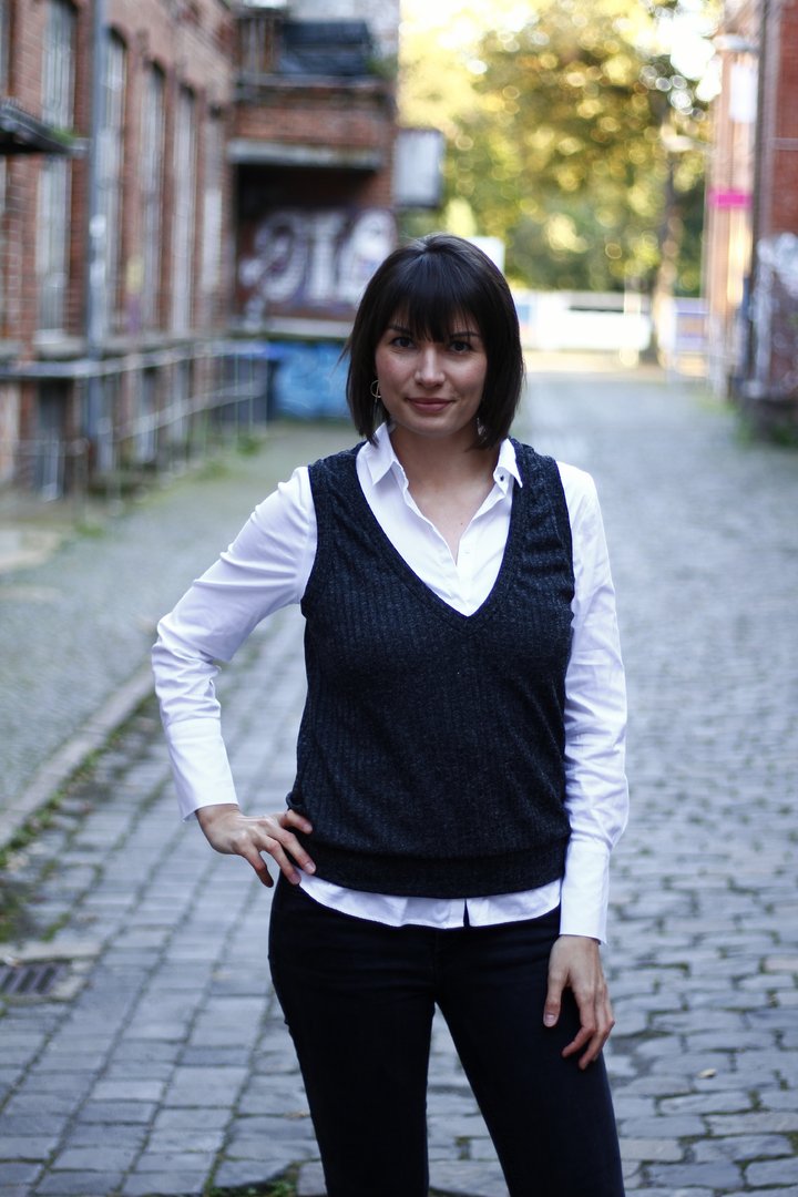 Designbeispiel: lillesol women No.67 Pullunder & Kleid "Tira" mit Video-Nähanleitung