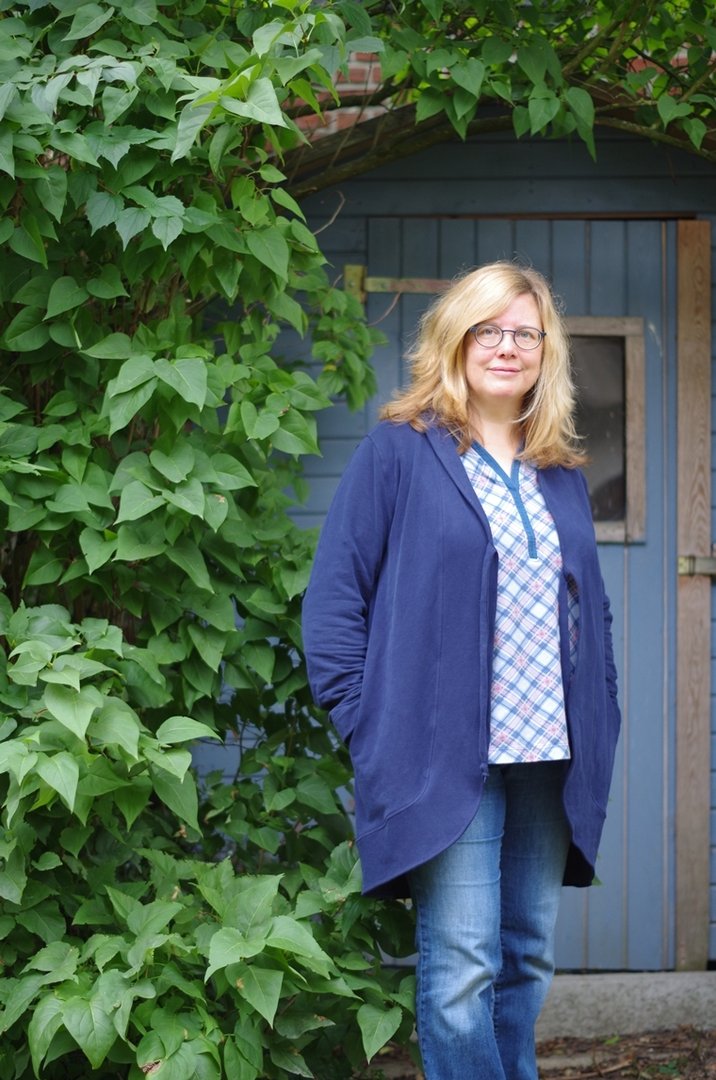 Designbeispiel: lillesol women No.46 LongCardigan Schalkragen