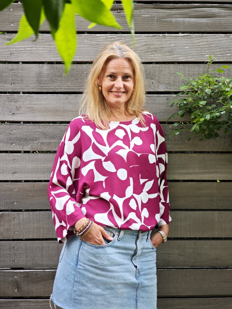 Designbeispiel: lillesol women No.105 Fledermausbluse "Malaga"