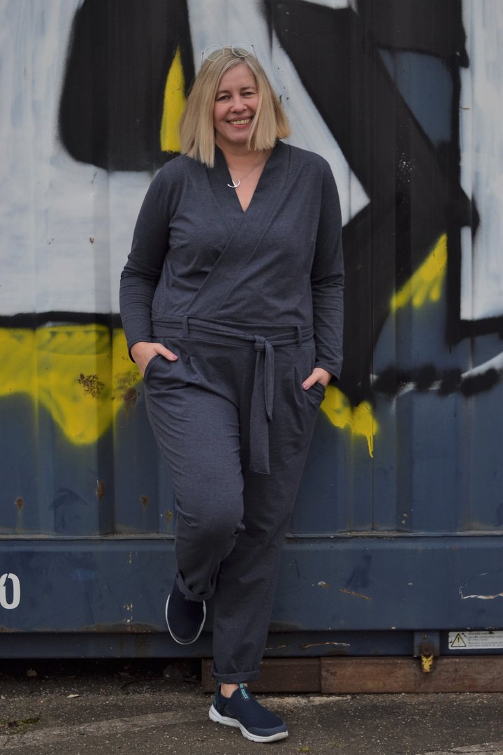 Designbeispiel: lillesol women No.63 Jumpsuit "mit Video-Nähanleitung