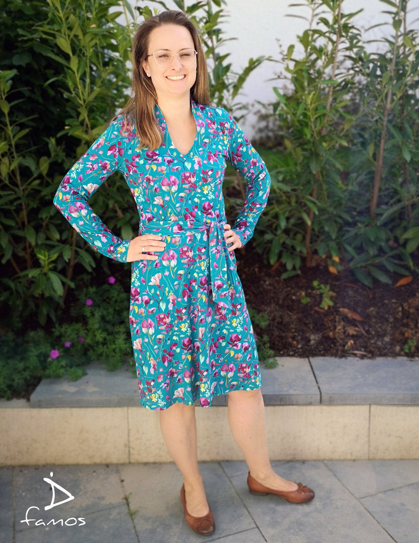 Designbeispiel: lillesol women No.44 Kleid & Shirt Miaflora