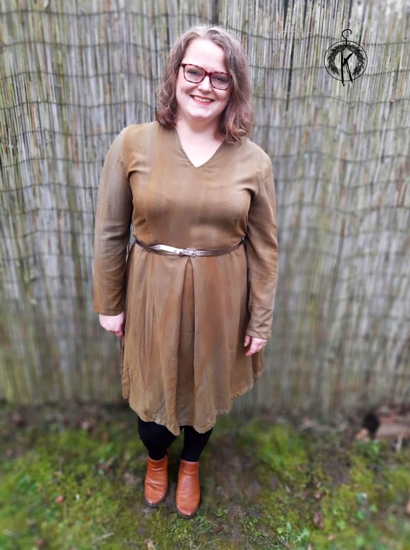 Designbeispiel: lillesol women No.60 Kleid "Magnolia" mit Video-Nähanleitung