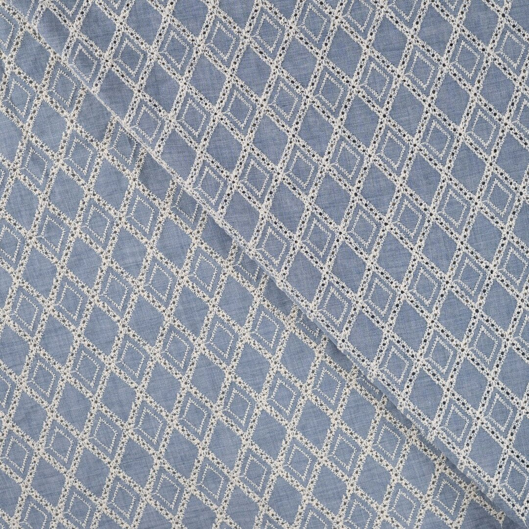 Baumwoll-Voile mit Ornament-Stickerei - denim