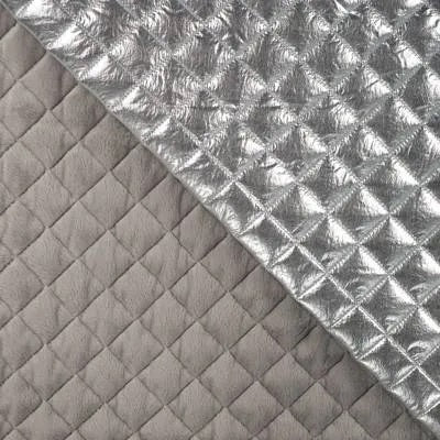 Wattierter Steppstoff "metallic" mit Plüsch - silber *Videovorstellung*