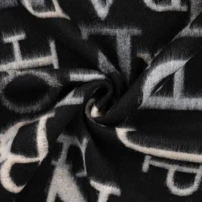 Mantelstrick Letters - schwarz/offwhite *Videovorstellung*