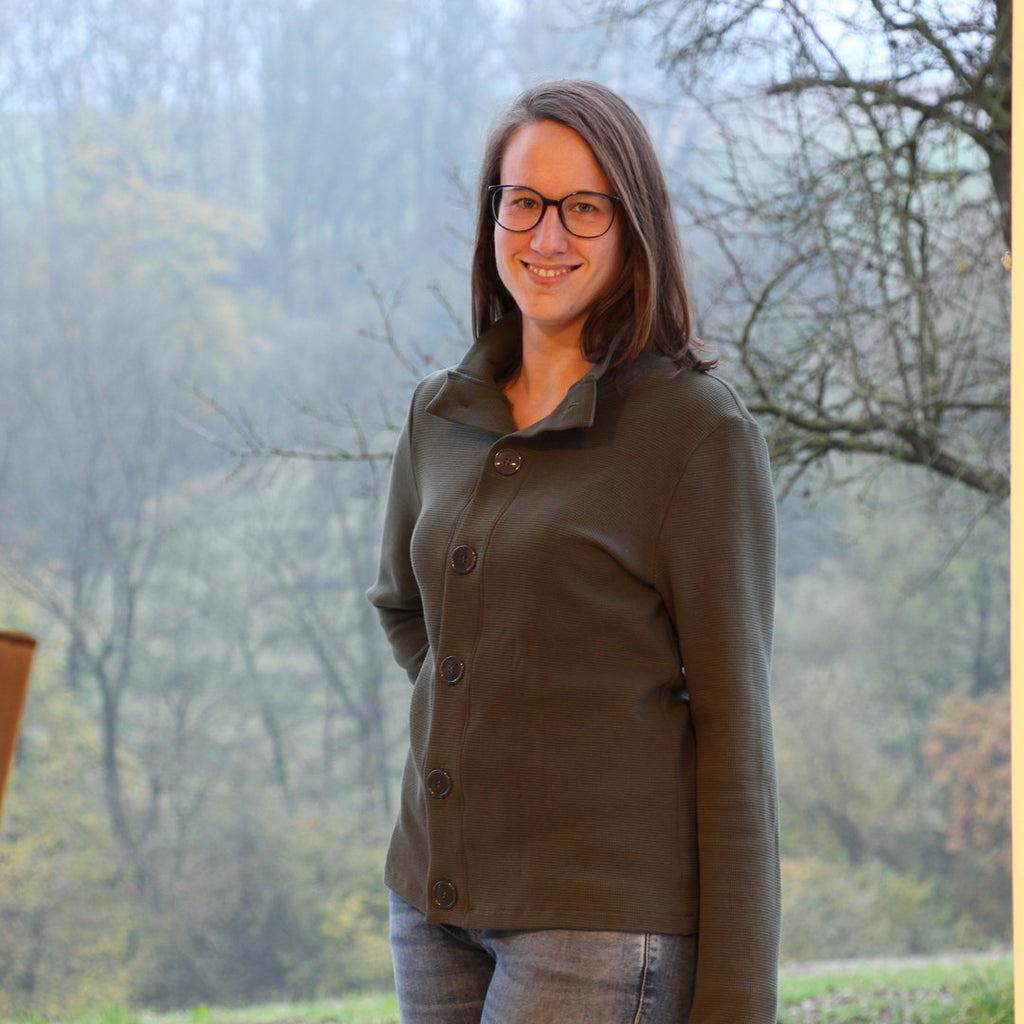 Designbeispiel: lillesol women No.68 Cardigan "Viga" mit Video-Nähanleitung
