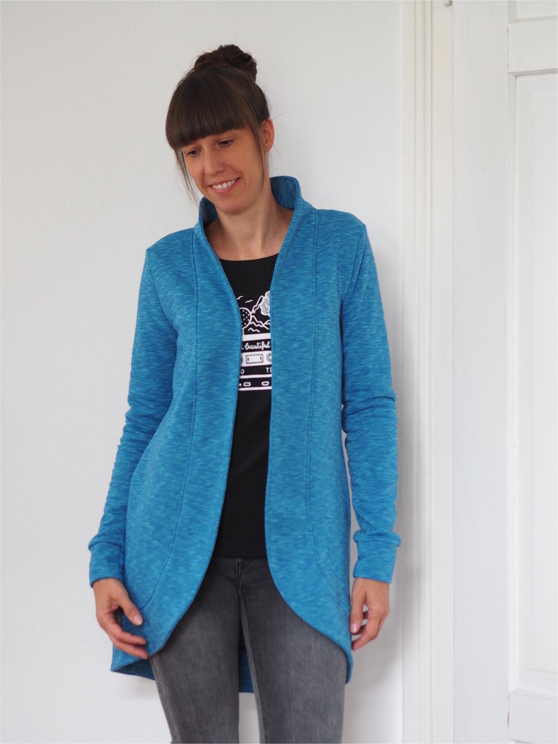 Designbeispiel: lillesol women No.46 LongCardigan mit Schalkragen