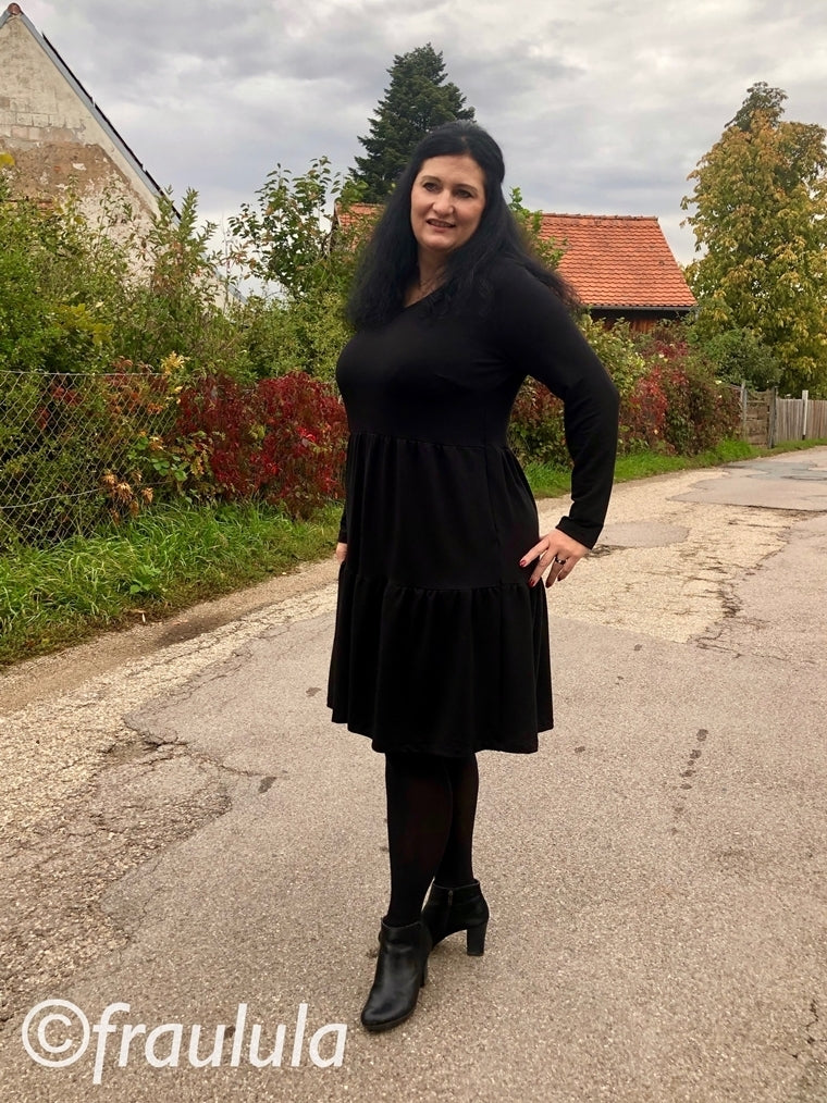 Designbeispiel: lillesol women No.50 Stufenkleid (Jersey)