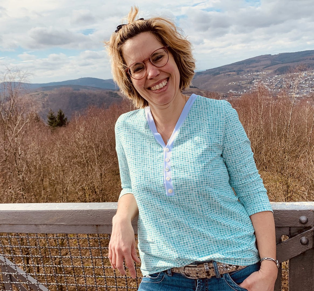 Designbeispiel: lillesol women No.53 Shirt mit Knopfleiste