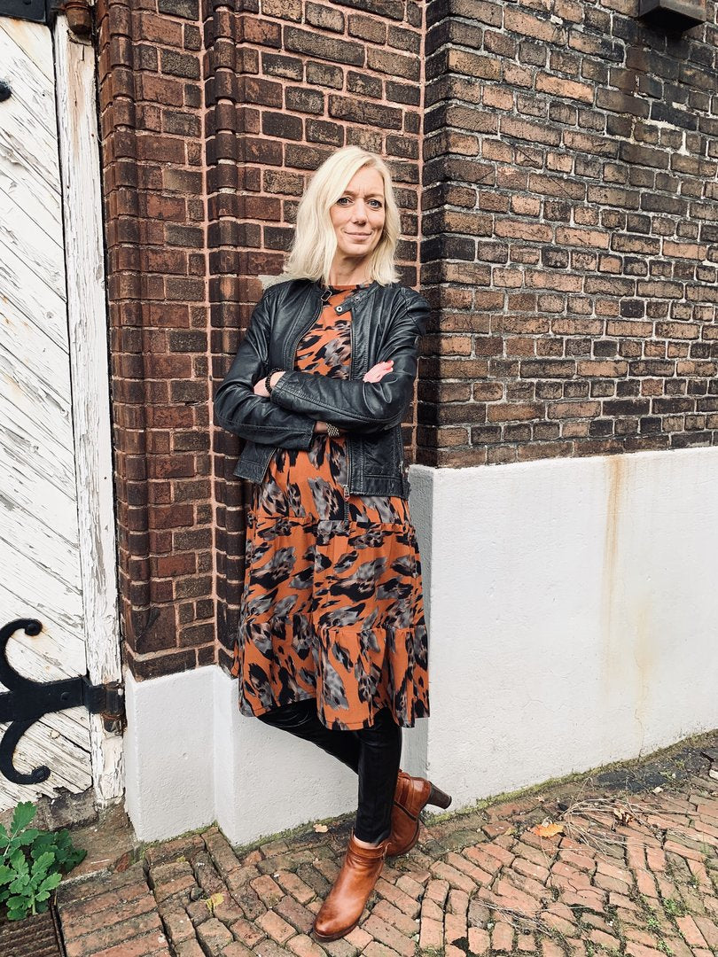 Designbeispiel: lillesol women No.50 Stufenkleid (Jersey)