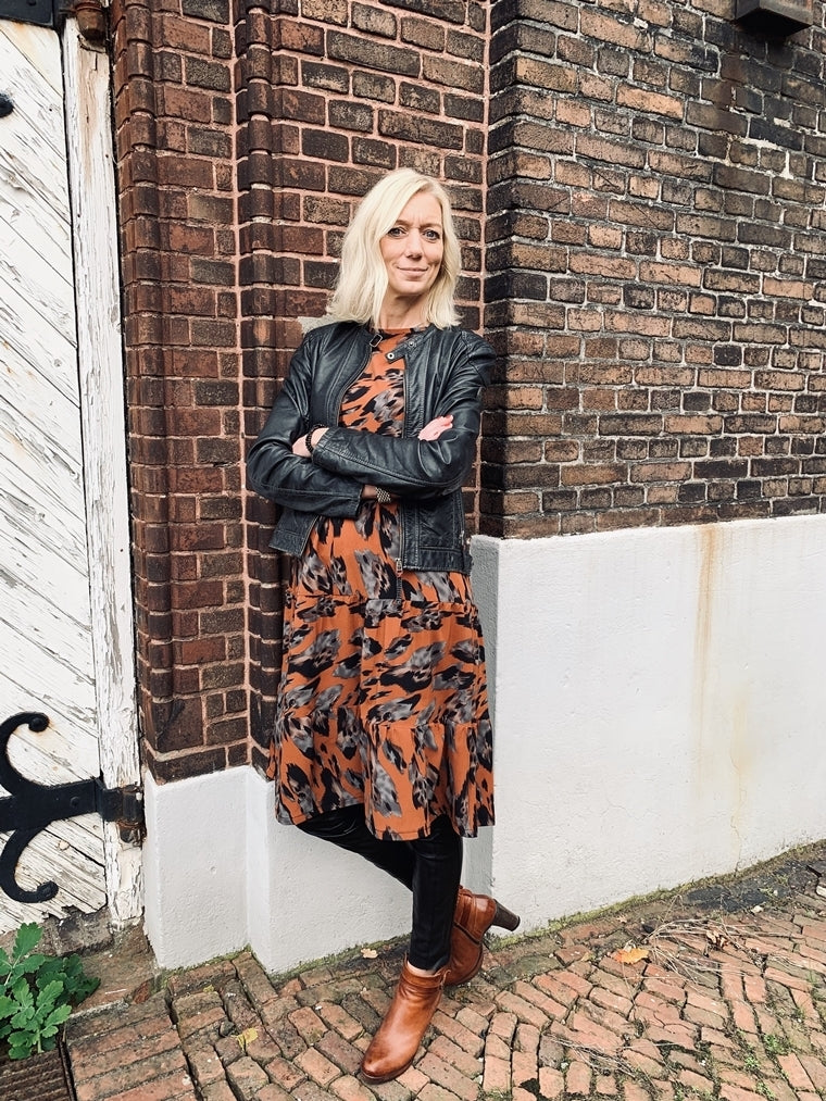 Designbeispiel: lillesol women No.50 Stufenkleid (Jersey)