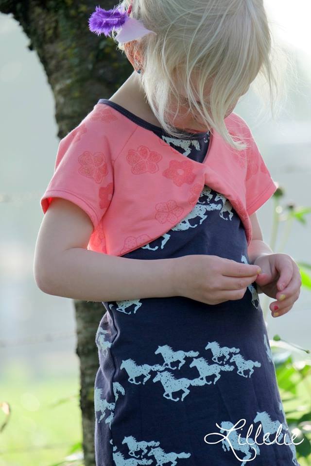Designbeispiel: lillesol basics No.48 Knotenraglan Shirt & Tunika