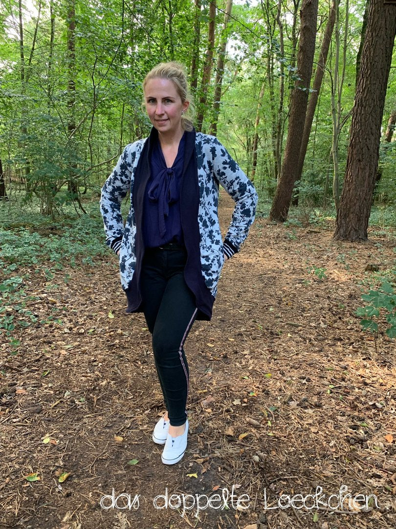 Designbeispiel: lillesol women No.46 LongCardigan mit Schalkragen
