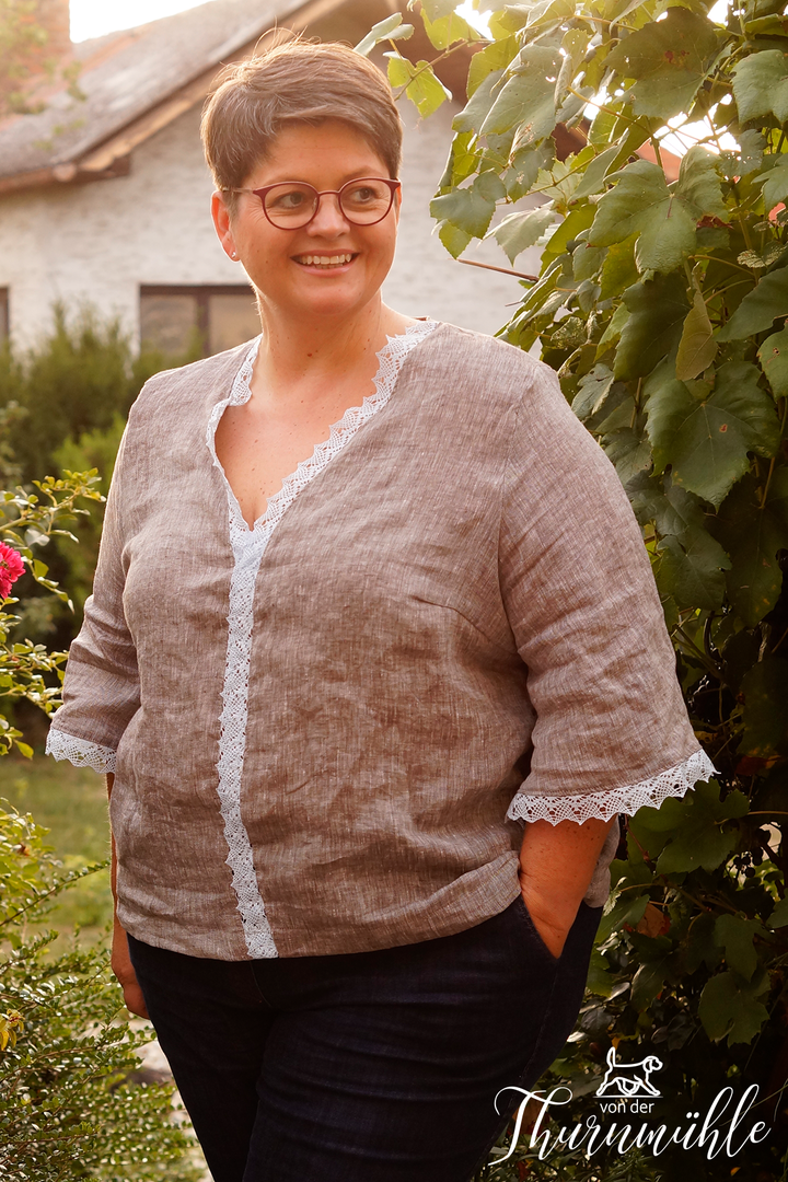 Designbeispiel: lillesol women No.74 Spitzenbluse "Valenciana"