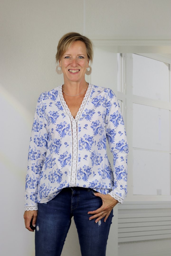 Ebook / Schnittmuster lillesol women No.74 Spitzenbluse "Valenciana" *mit Video Nähanleitung*
