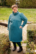 Designbeispiel: lillesol women No.77 Kleid & Pullover "Estela"