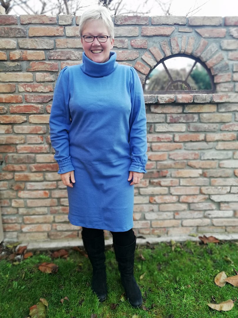 Designbeispiel: lillesol women No.77 Kleid & Pullover "Estela"