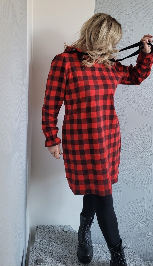 Designbeispiel: lillesol women No.77 Kleid & Pullover "Estela"