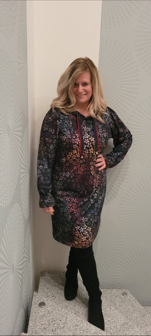 Designbeispiel: lillesol women No.77 Kleid & Pullover "Estela"