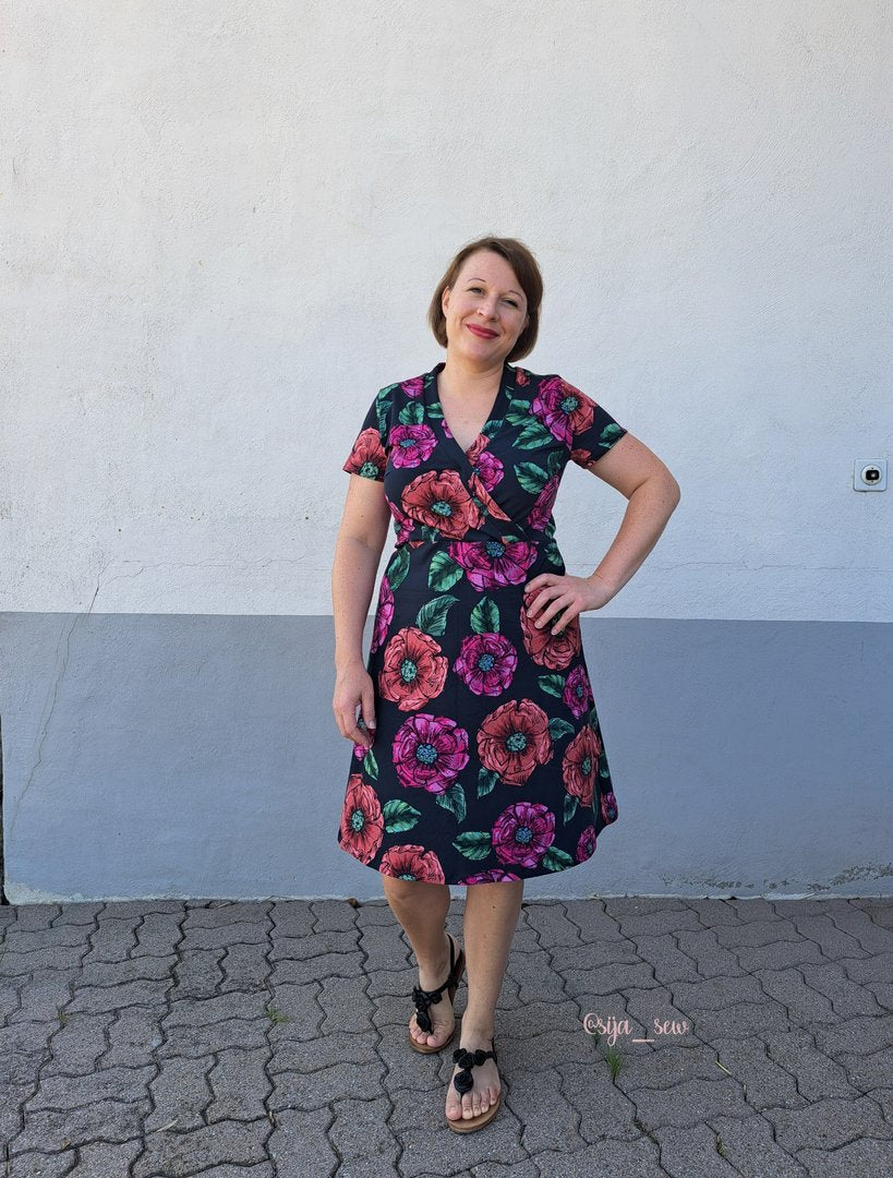 Designbeispiel: lillesol women No.83 Wickelkleid "Valina"
