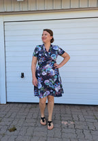 Designbeispiel: lillesol women No.83 Wickelkleid "Valina"