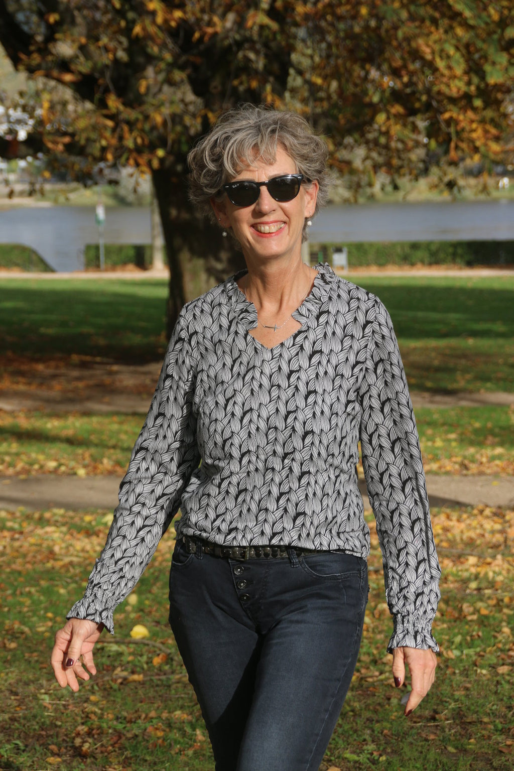 Designbeispiel: lillesol women No.84 Bluse "Violeta"