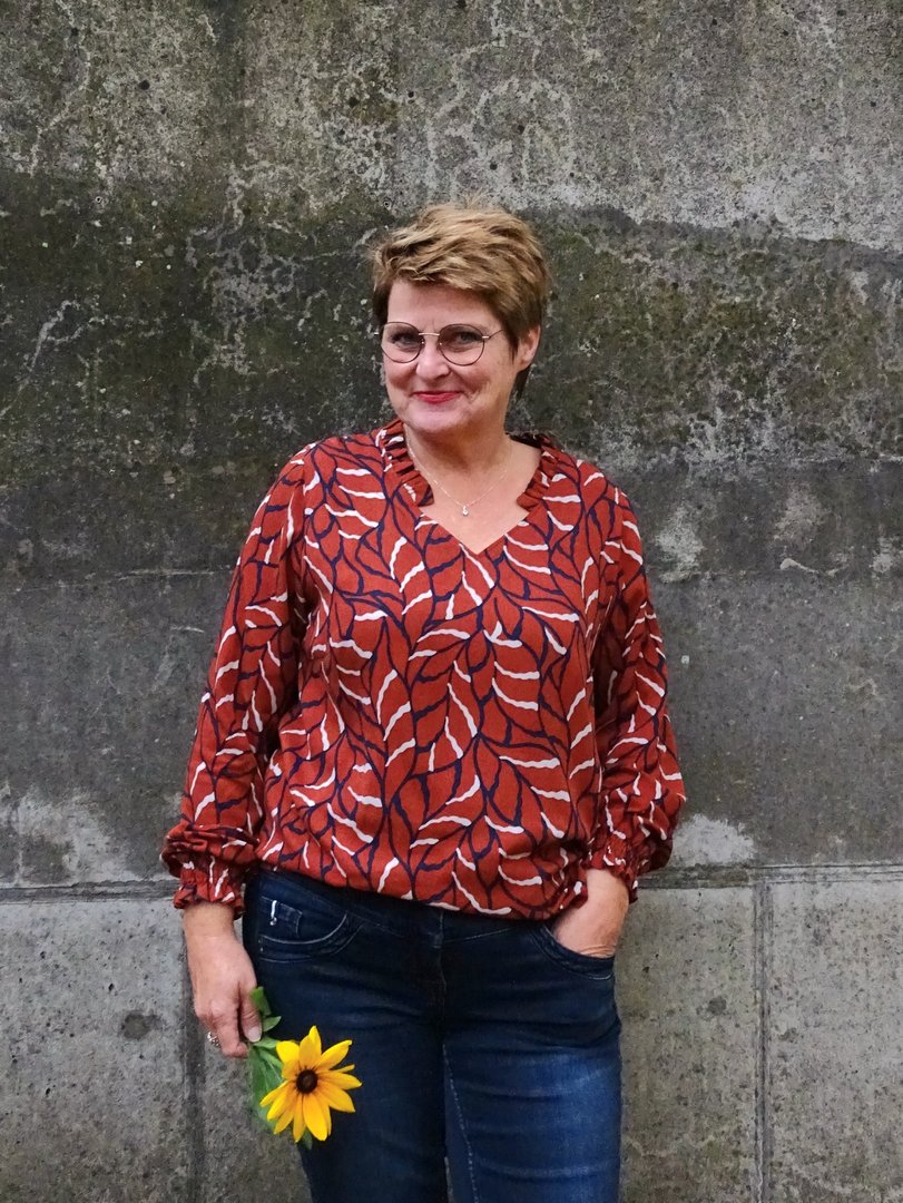 Designbeispiel: lillesol women No.84 Bluse "Violeta"