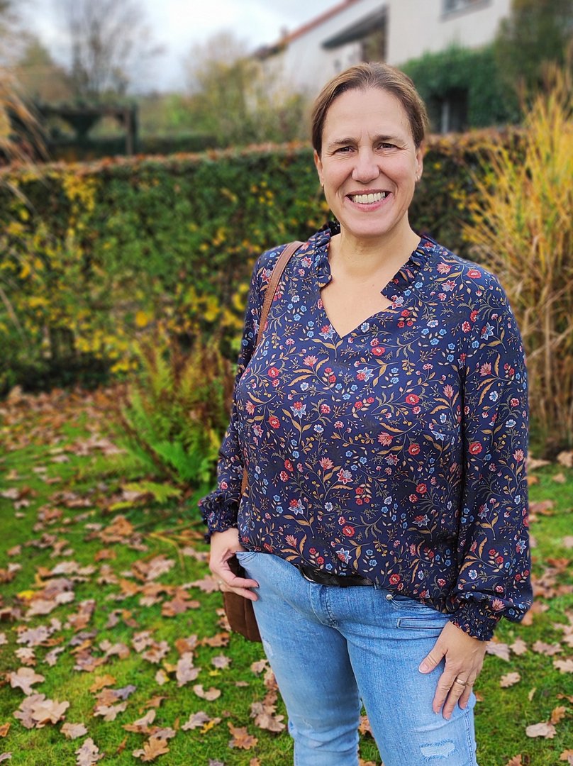 Designbeispiel: lillesol women No.84 Bluse"Violeta"