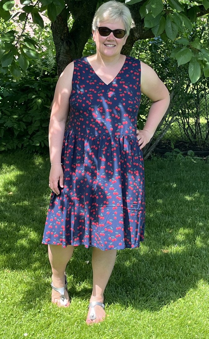 Designbeispiel: lillesol women No.89 Sommerkleid "Carmela" mit Video-Nähanleitung