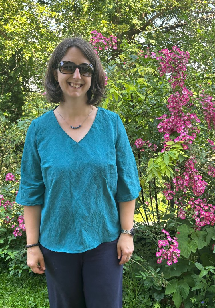 Designbeispiel: lillesol women No.90 Bluse "Eloisa" mit Video-Nähanleitung