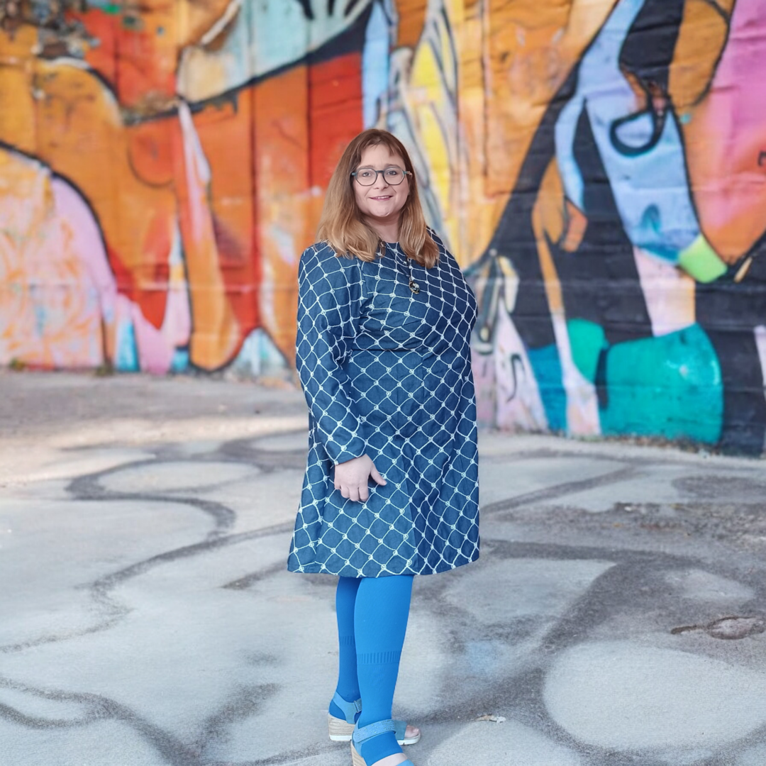 Designbeispiel: lillesol women No.92 A-Linien-Kleid "Alinia" mit Video-Nähanleitung