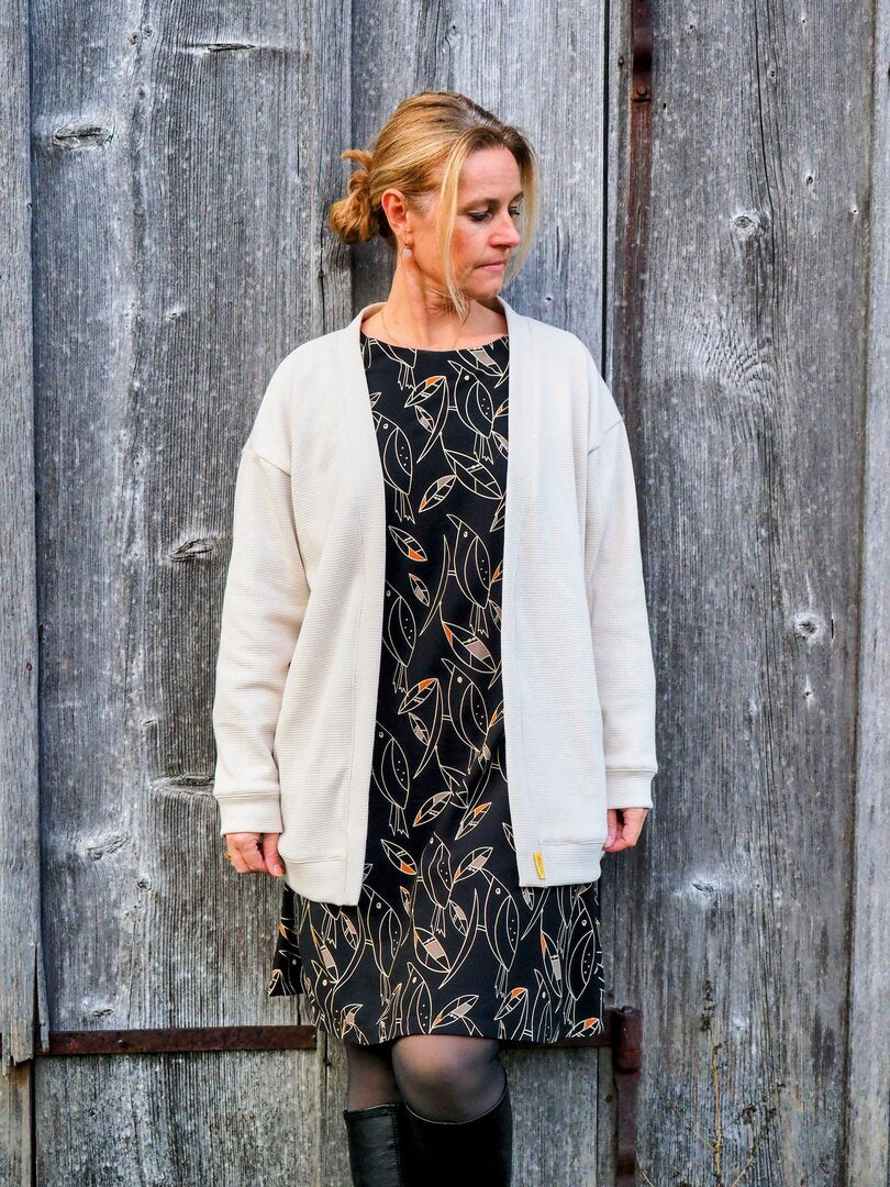 Designbeispiel: lillesol women No.93 Oversize Cardigan "Clea" mit Video-Nähanleitung